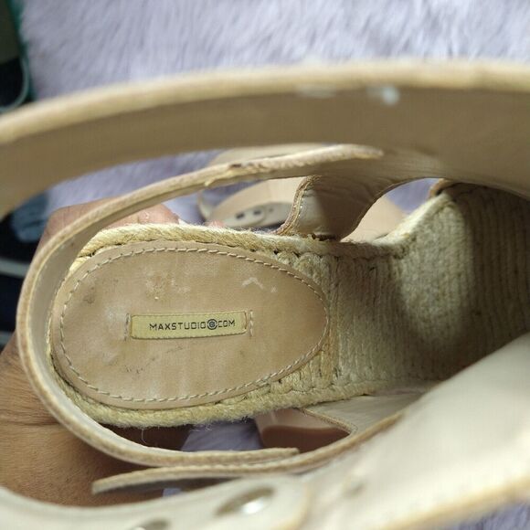 Max Studio Foal Leather Wedge Booties Platform Sandals Womens Size 10 Beige Stud - Picture 10 of 13